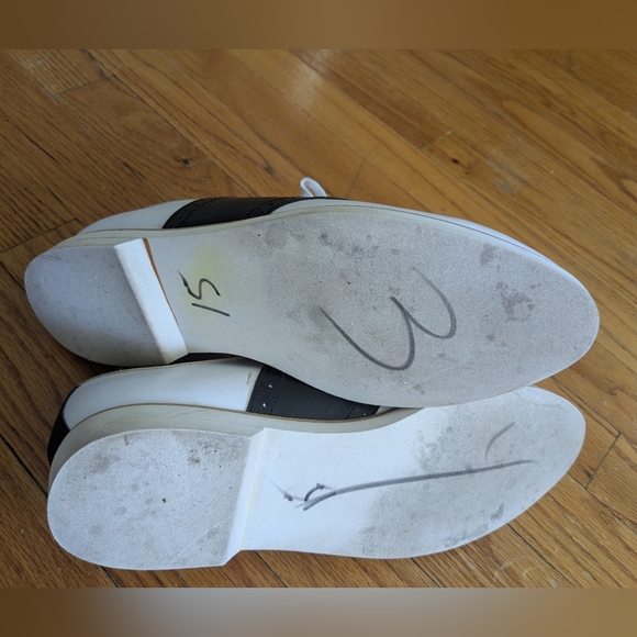 Coasters Casual Black and White Women's Shoes - Picture 7 of 10